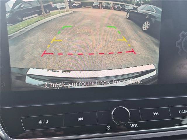 Used 2023 Nissan Altima 2.5 SR w/ SR Premium Package FWD image 14