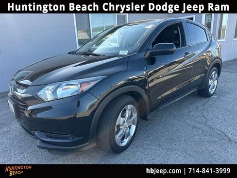 Used 2018 Honda HR-V LX image 1