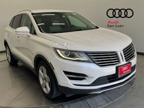 Used 2018 Lincoln MKC Premiere FWD image 1