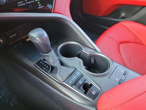 Used 2022 Toyota Camry XSE FWD image 20