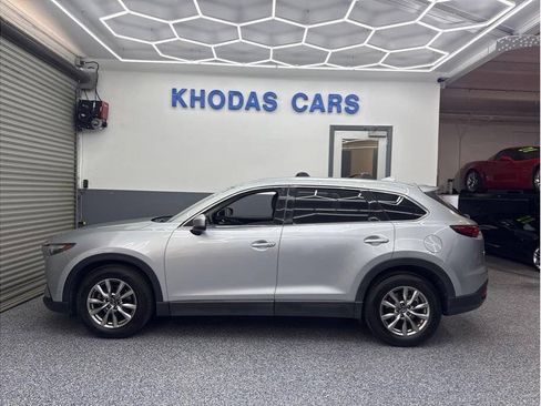 Used 2018 MAZDA CX-9 Touring AWD/4WD image 1
