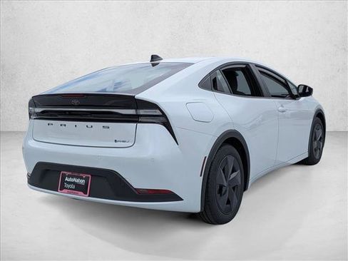 New 2026 Toyota Prius Plug-In Hybrid image 2