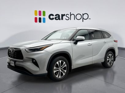 Used 2022 Toyota Highlander XLE