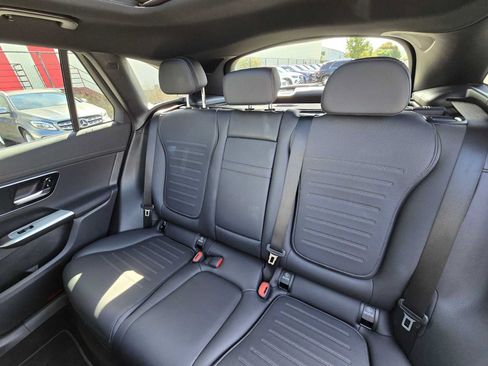 Used 2026 Mercedes-Benz GLC 300 4MATIC image 18