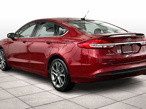 Used 2017 Ford Fusion SE w/ Equipment Group 201A image 10