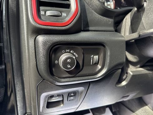 Used 2020 RAM 1500 Rebel image 16