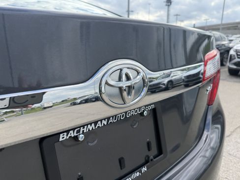 Used 2012 Toyota Camry XLE FWD image 7