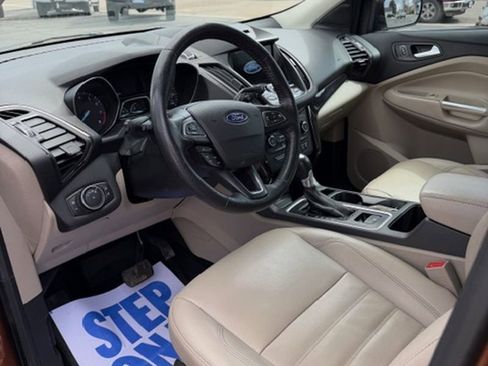 Used 2017 Ford Escape Titanium w/ Equipment Group 301A AWD/4WD image 8