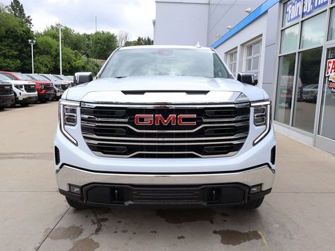 New 2026 GMC Sierra 1500 SLT w/ SLT Premium Package AWD/4WD image 5