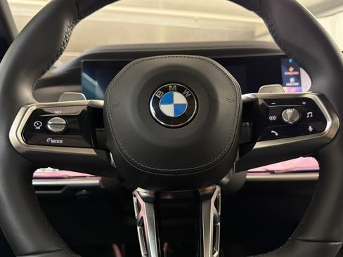 Used 2023 BMW 740i w/ Parking Assistance Package RWD image 10