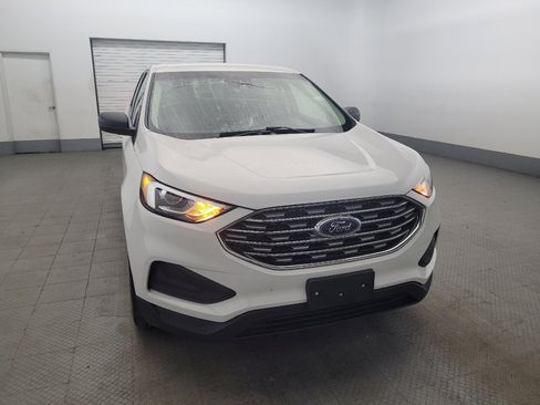 Used 2020 Ford Edge SE FWD image 14