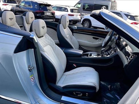 Used 2023 Bentley Continental GT Azure image 8