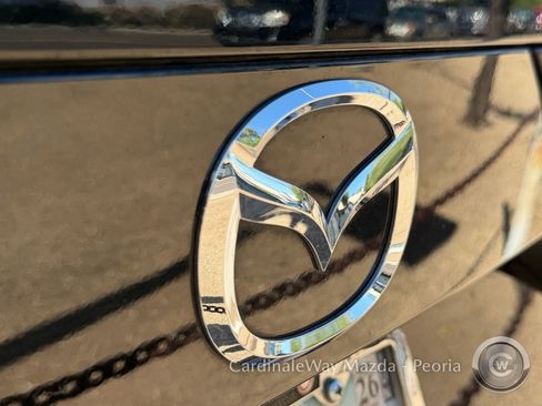 Used 2024 MAZDA CX-90 3.3 Turbo w/ Preferred Plus AWD/4WD image 12