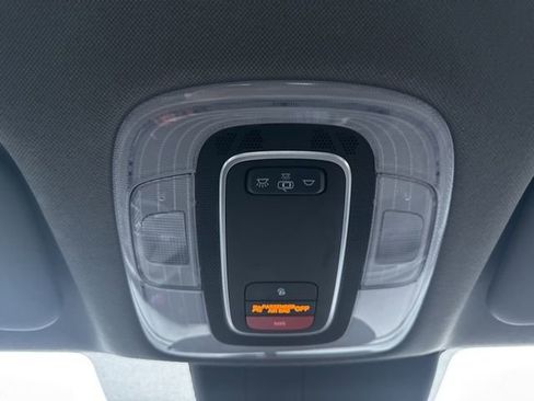 Used 2022 Hyundai Elantra SEL image 33