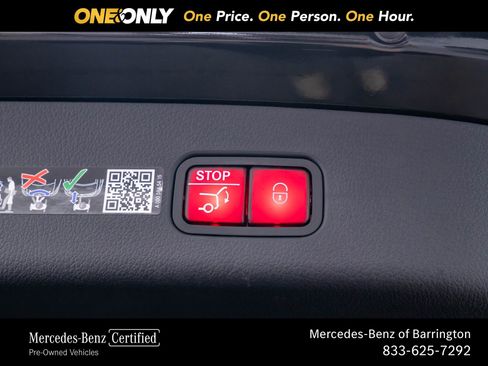 Used 2025 Mercedes-Benz GLC 350e 4MATIC image 31