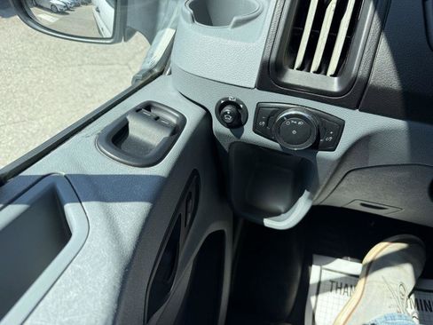 Used 2019 Ford Transit 150 130 Low Roof RWD image 14