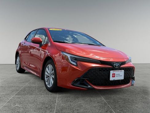 Used 2025 Toyota Corolla SE FWD image 10