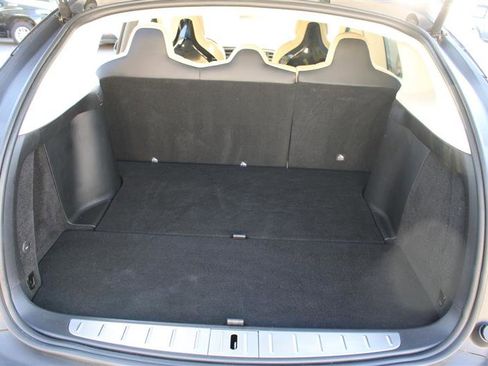 Used 2016 Tesla Model X 75D image 23
