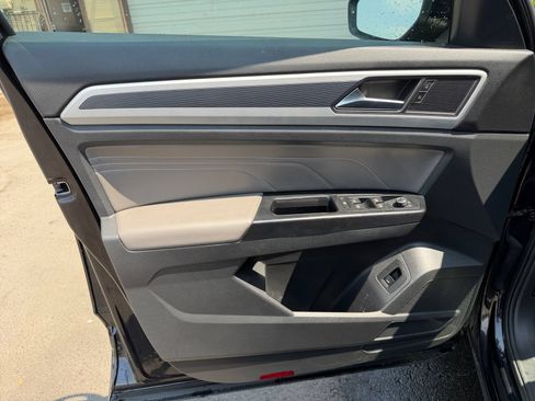 Used 2021 Volkswagen Atlas SE AWD/4WD image 19