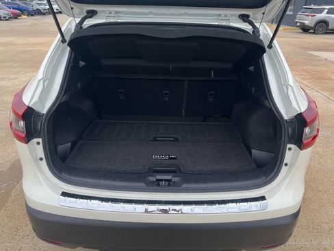 Certified 2022 Nissan Rogue Sport SL w/ Premium Package FWD image 30