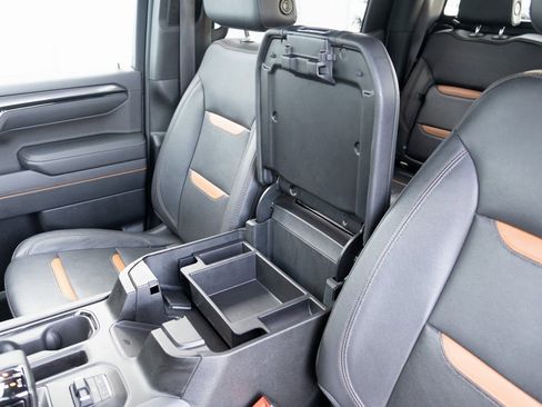 Used 2023 GMC Sierra 1500 AT4 w/ Technology Package image 8