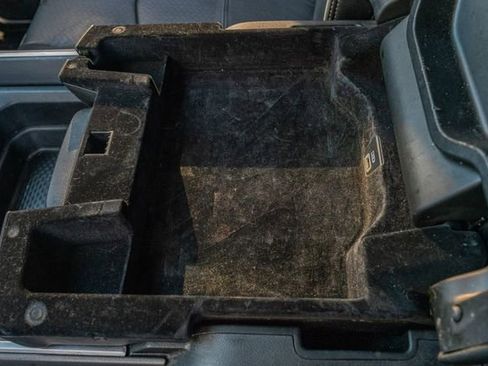 Used 2020 RAM 2500 Laramie w/ Night Edition image 32