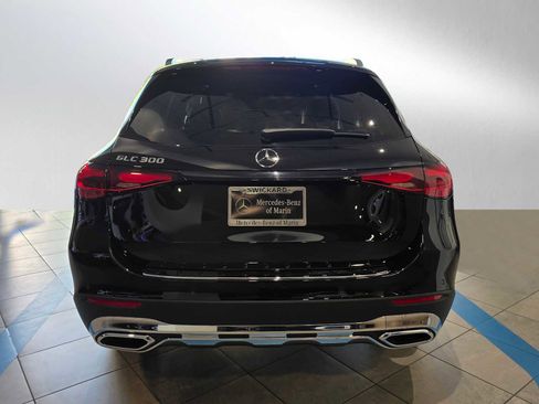 Used 2026 Mercedes-Benz GLC 300 image 3