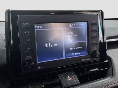 Used 2021 Toyota RAV4 LE w/ Carpet Mat Package (TMS) AWD/4WD image 14
