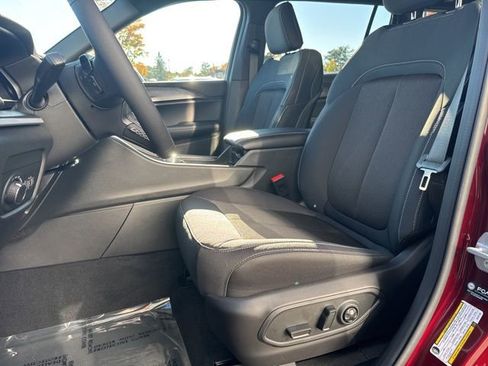 New 2025 Jeep Grand Cherokee L Laredo w/ Luxury Tech Group I image 10