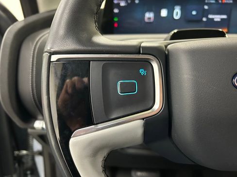 Used 2025 Ford Expedition Platinum image 22