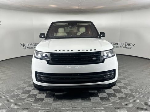 Used 2023 Land Rover Range Rover SE AWD/4WD image 2