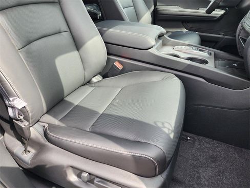 New 2025 Honda Ridgeline RTL image 18