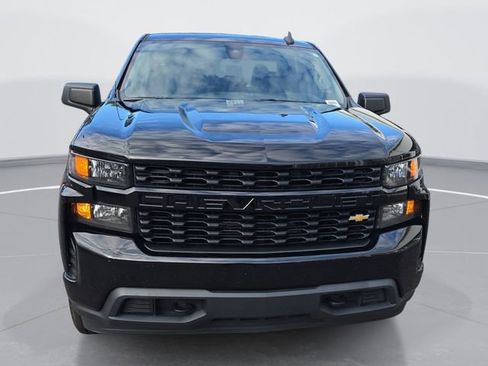 Used 2022 Chevrolet Silverado 1500 Custom w/ Safety Confidence Package image 8