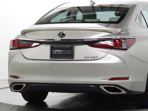 Certified 2024 Lexus ES 350 w/ Premium Package image 10