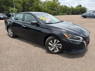Used 2025 Nissan Altima 2.5 S FWD video 1