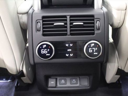New 2026 Land Rover Discovery S AWD/4WD image 40