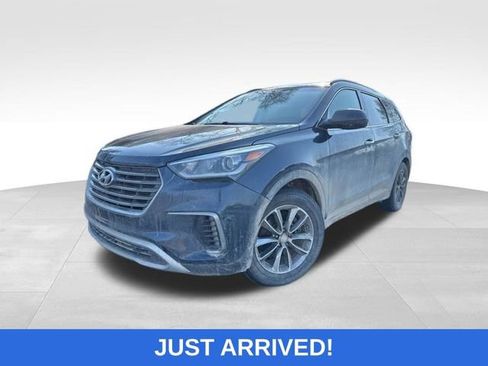 Used 2017 Hyundai Santa Fe SE w/ Cargo Package image 1