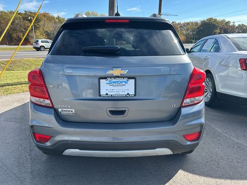 Used 2019 Chevrolet Trax LT w/ LT Convenience Package image 5