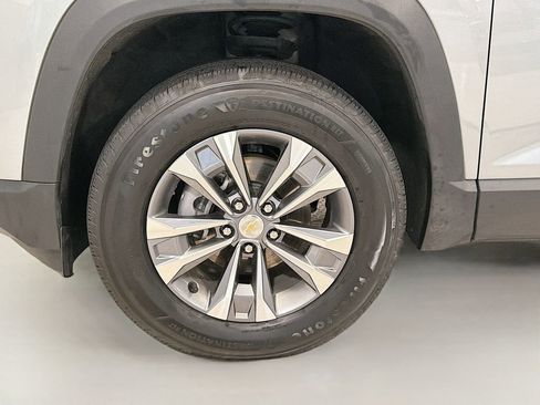 Used 2026 Chevrolet Equinox LT FWD image 34