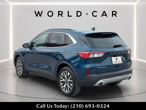 Used 2020 Ford Escape Titanium AWD/4WD image 5