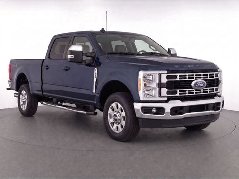 Used 2024 Ford F250 XLT w/ Camper Package AWD/4WD image 3