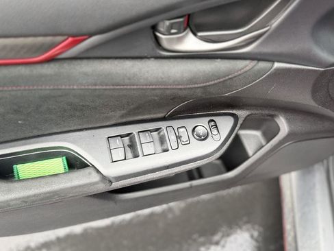 Used 2019 Honda Civic Type R image 18