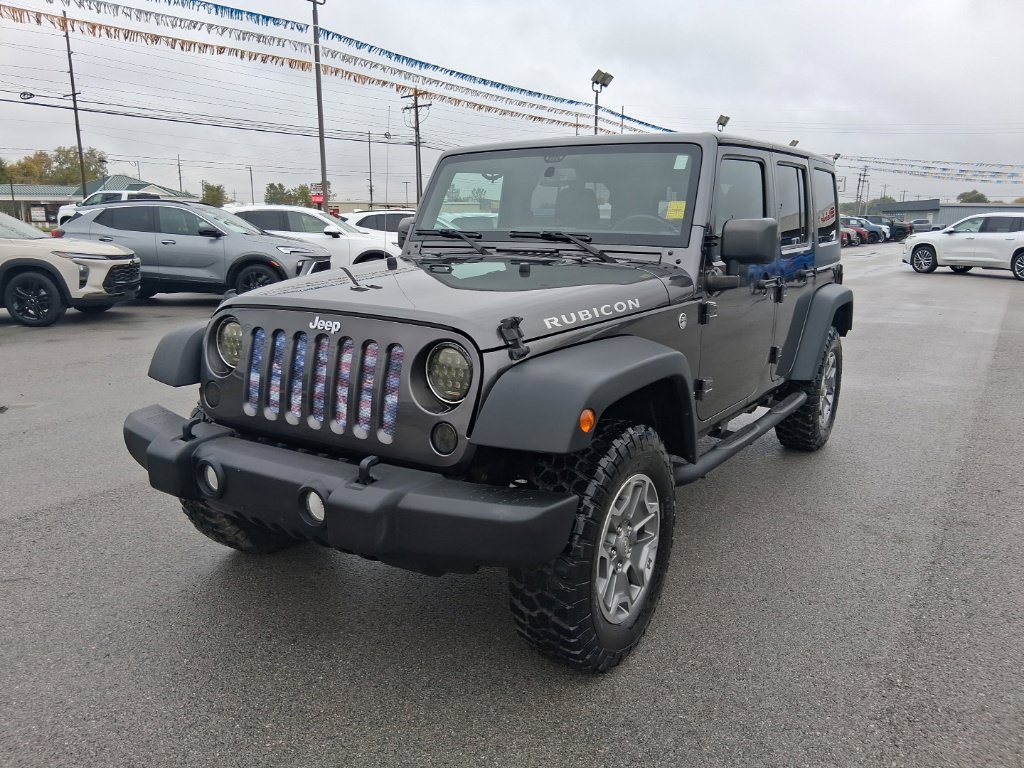 Used 2016 Jeep Wrangler Unlimited Rubicon w/ Connectivity Group AWD/4WD image 3