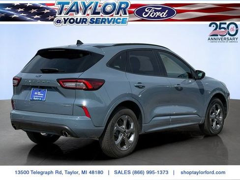 Used 2023 Ford Escape ST-Line w/ Tech Pack #1 AWD/4WD image 4