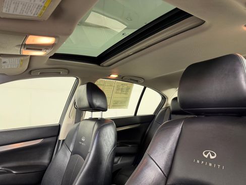 Used 2013 INFINITI G37 x Sedan w/ Premium Pkg AWD/4WD image 16