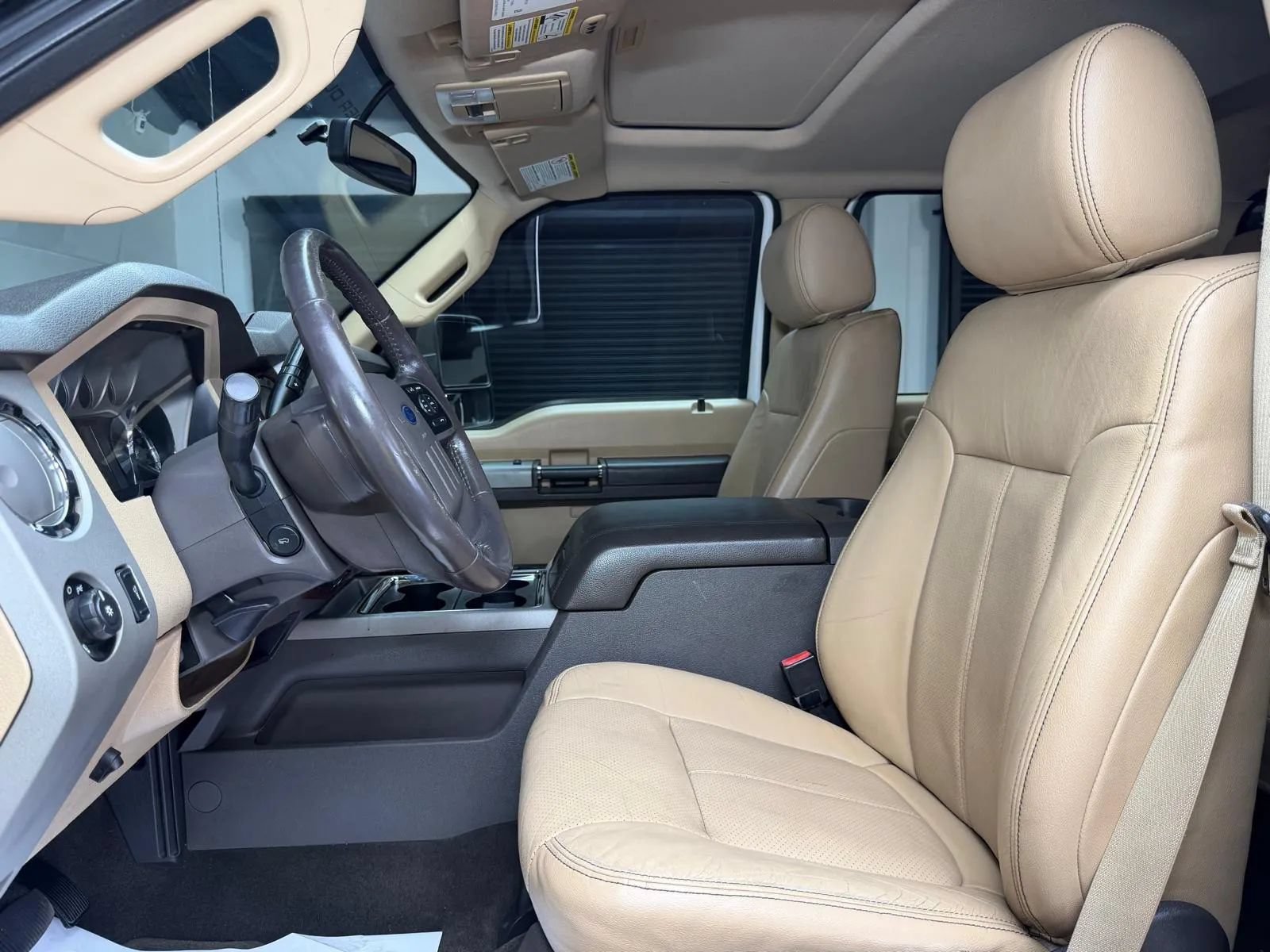 Used 2014 Ford F250 Lariat w/ Lariat Ultimate Package AWD/4WD image 23