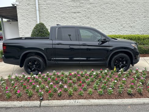 Used 2023 Honda Ridgeline Black Edition image 10