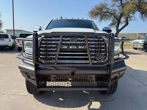 Used 2020 RAM 2500 Limited image 2