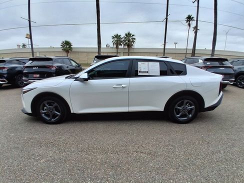 Used 2025 Kia K4 LXS image 4