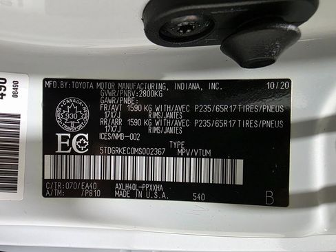 Used 2021 Toyota Sienna Limited image 41